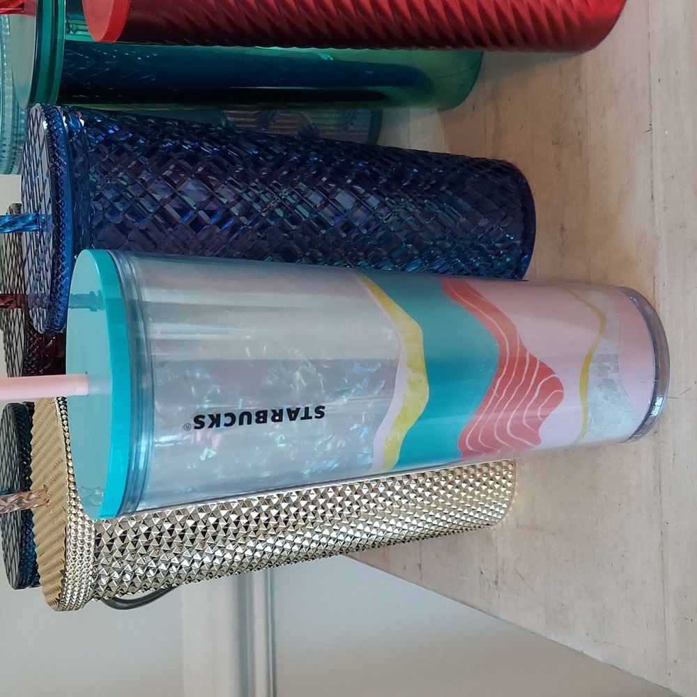 Starbucks 24oz Cold Cup Collectible Summer 2020, "Pastel Wave" Iridescent, New!